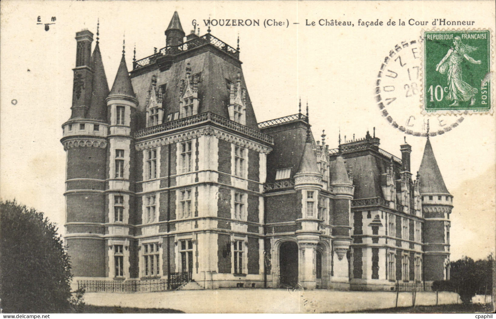 CPA VOUZERON le château