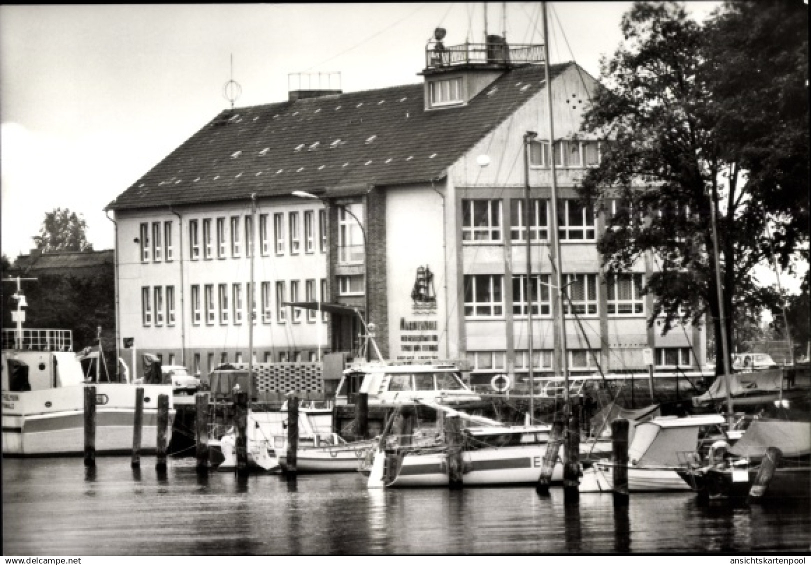 CPA Wieck Eldena Greifswald, Marineschule der GST August Lütgens, Boote