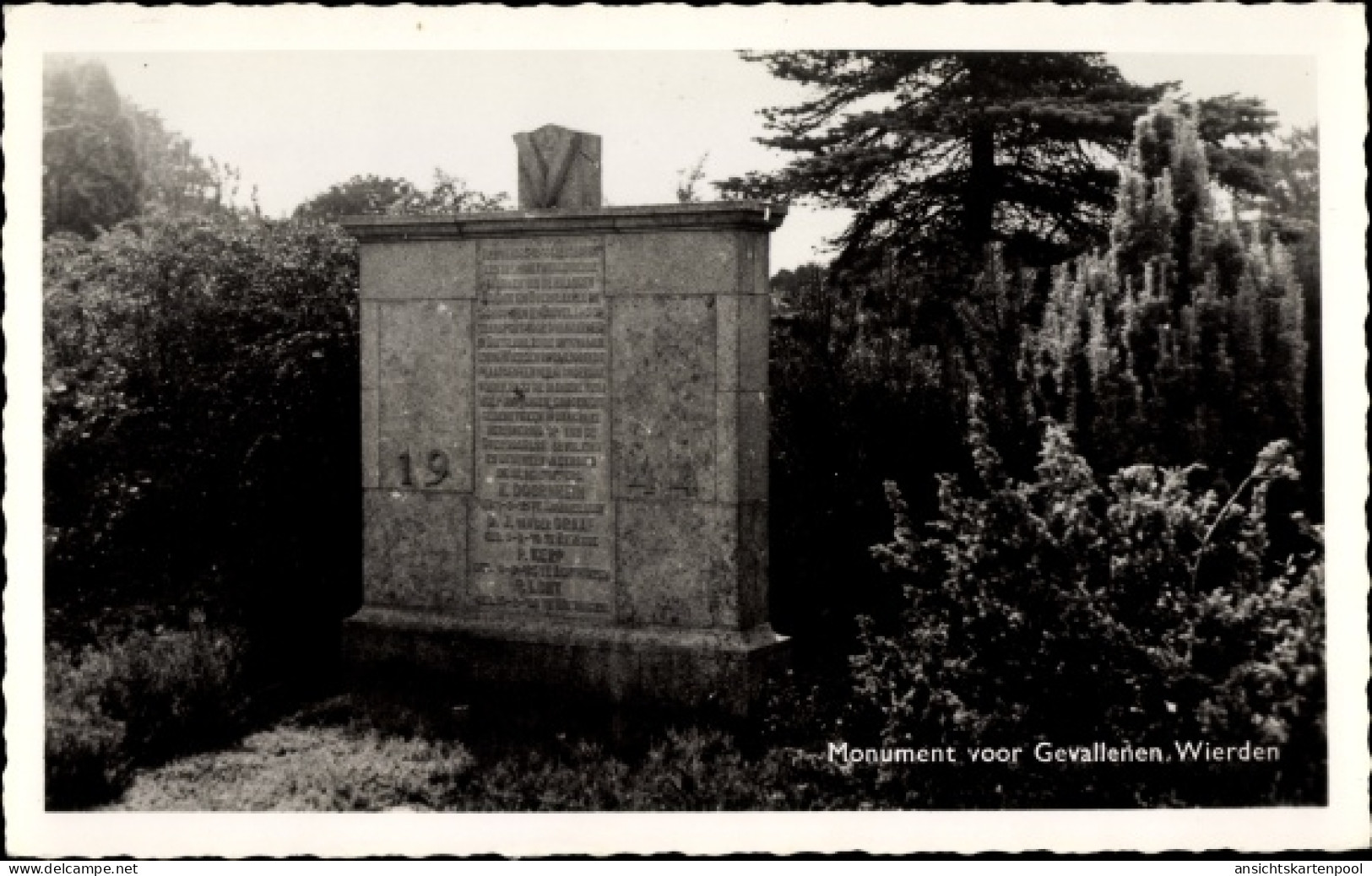 CPA Wierden Overijssel, Monument voor Gevallenen