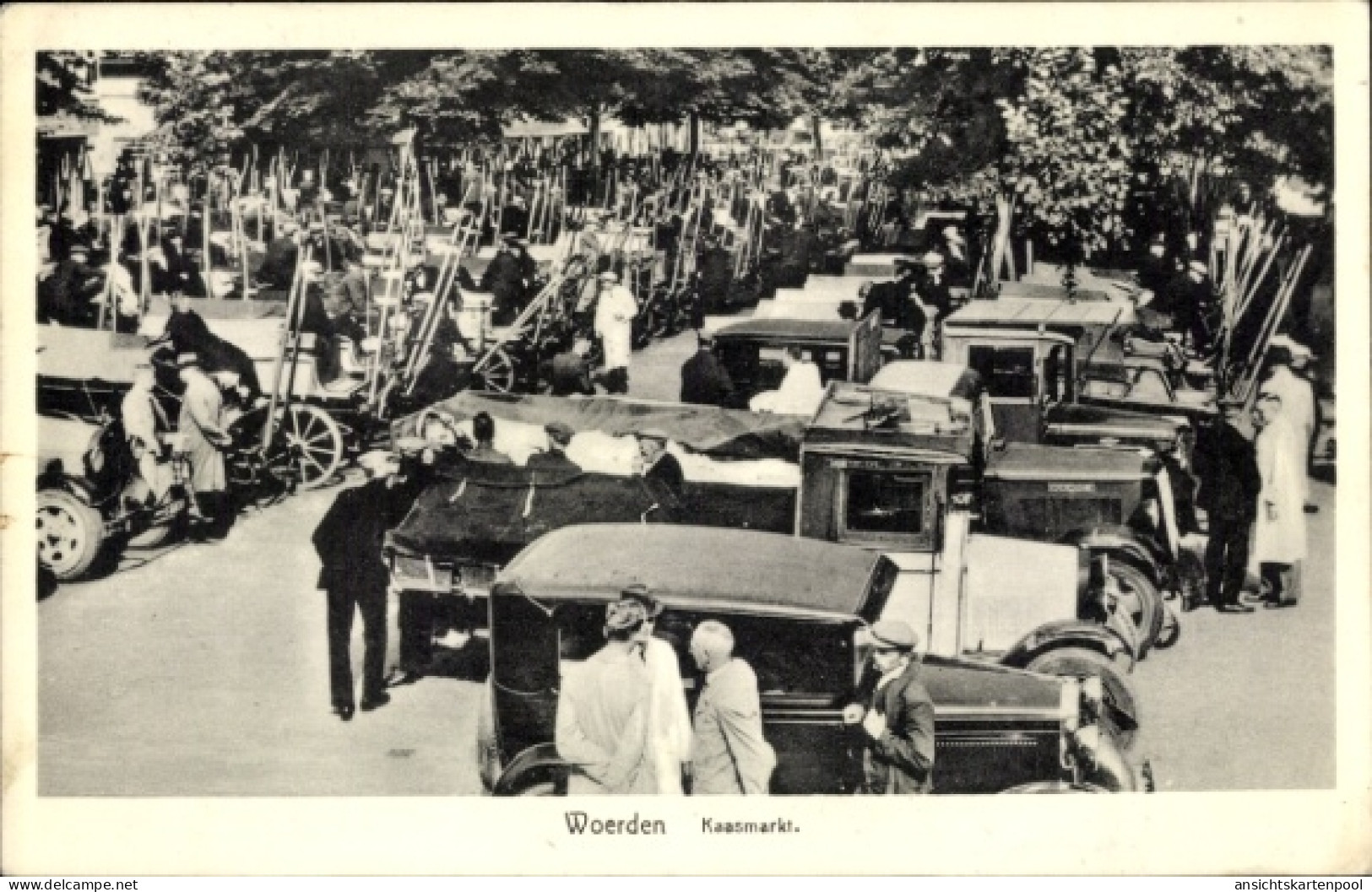 CPA Woerden Utrecht Niederlande, Käsemarkt, Lastwagen