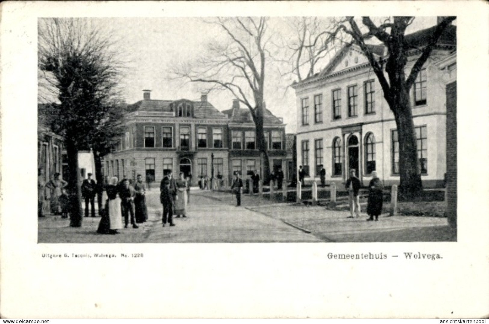 CPA Wolvega Friesland Niederlande, Rathaus, Passanten