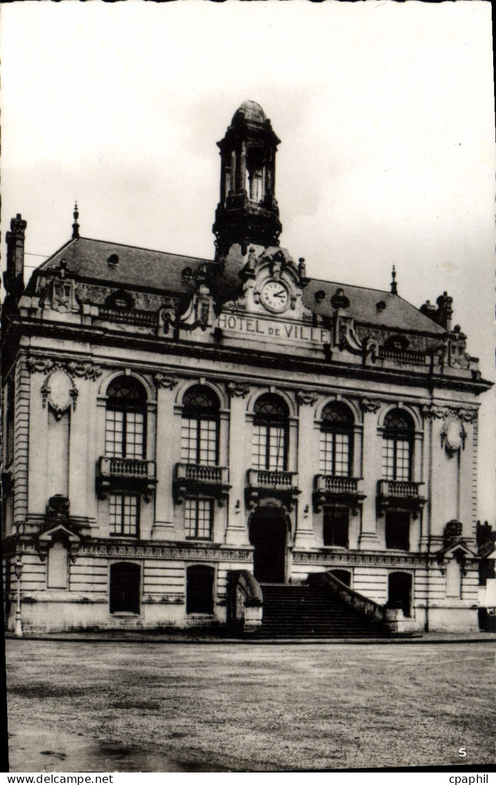 CPA Yvetot L'Hotel De Ville