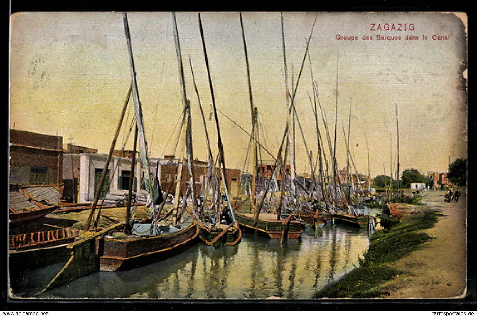 CPA Zagazig, Groupe des Barques dans le Canal