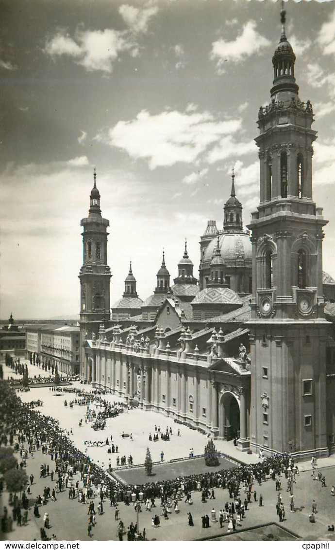 CPA Zaragoza Plaza de las Catedrales Ediciones Sicilia Zaragoza Prohibida la reproduccion