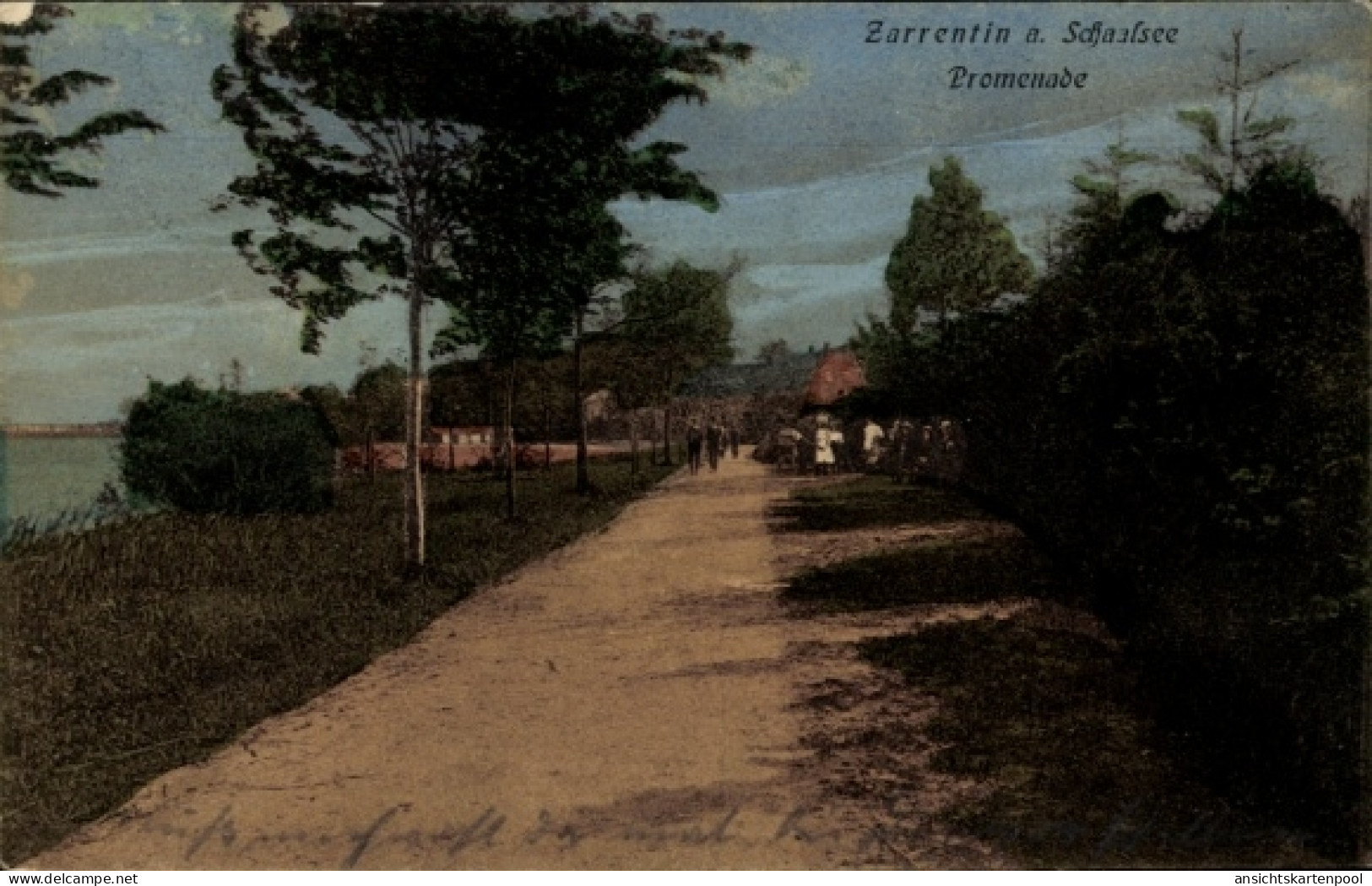 CPA Zarrentin am Schaalsee, Zarrentin a. Sjaalsee, Promenade, Weg, Bäume, Menschen
