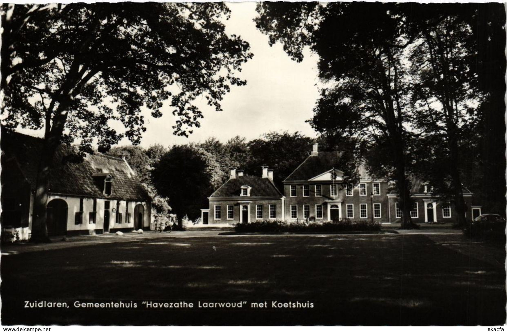 CPA Zuidlaren Gemeentehuis met Koetshuis NETHERLANDS (728994)