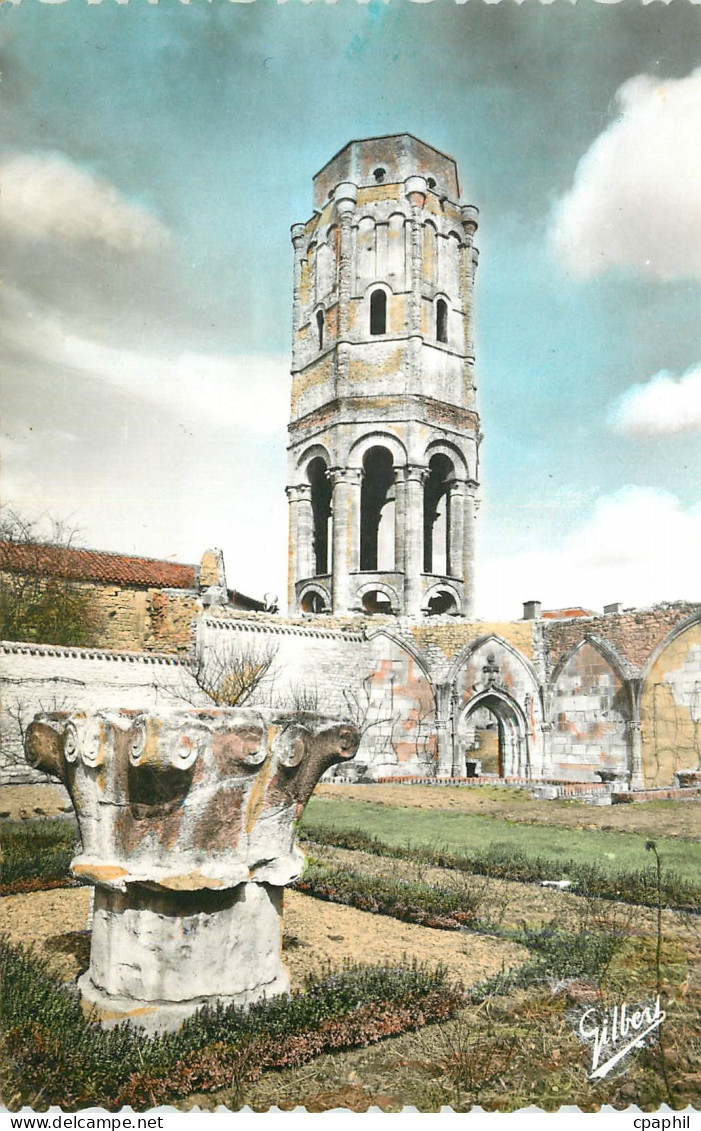 CPM 11 019 charroux(vienne) ancienne abbaye tour charlemagne xi s(mon hist classe)