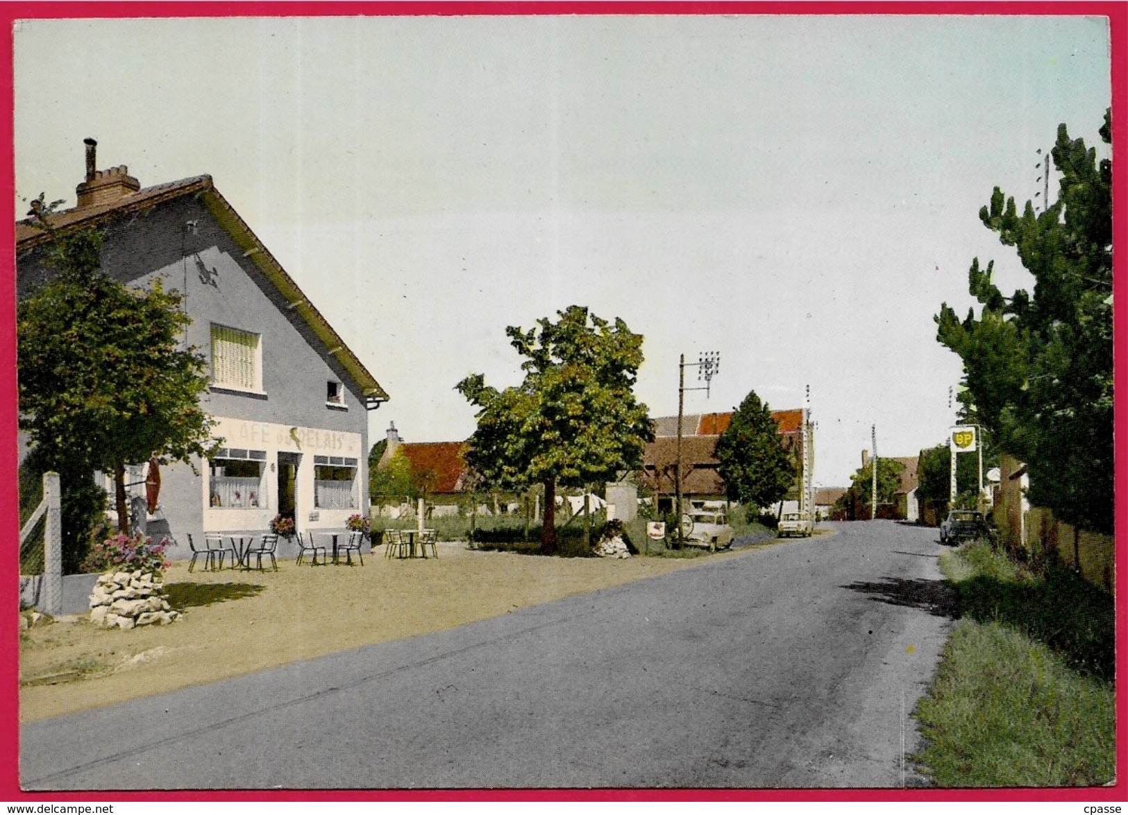 CPM 18 SURY près LERE Cher - La Route Nationale (Café - Station service BP) ° Editions Nivernaises