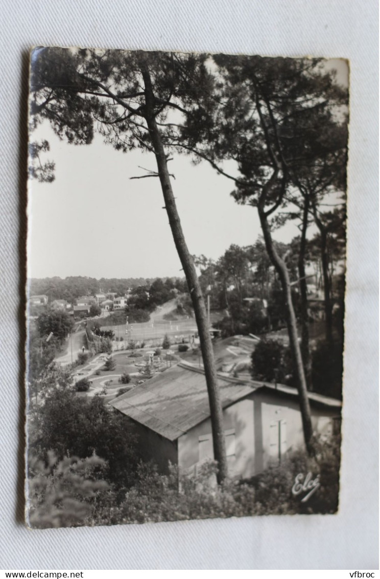 Cpm 1961, Saint Palais sur mer, le golf, au fond les tennis, Charente Maritime 17