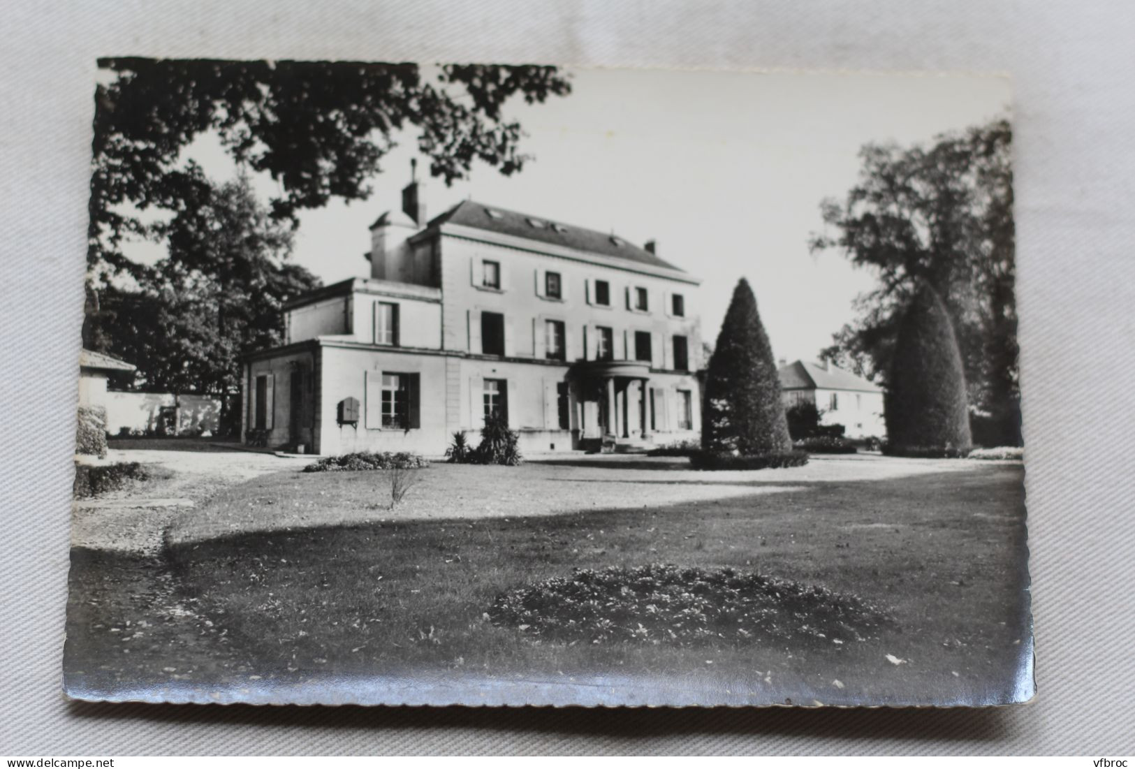 Cpm 1962, Neuilly sur Marne, maison de repos de la SNCF Nord, Seine saint Denis 93