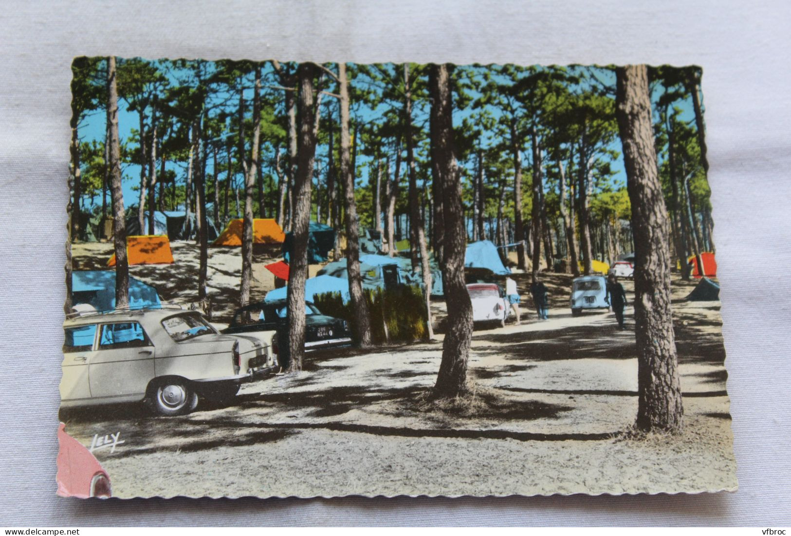 Cpm 1966, Saint Hilaire de Riez, Sion sur l'océan, camping en forêt, peugeot, Vendée 85