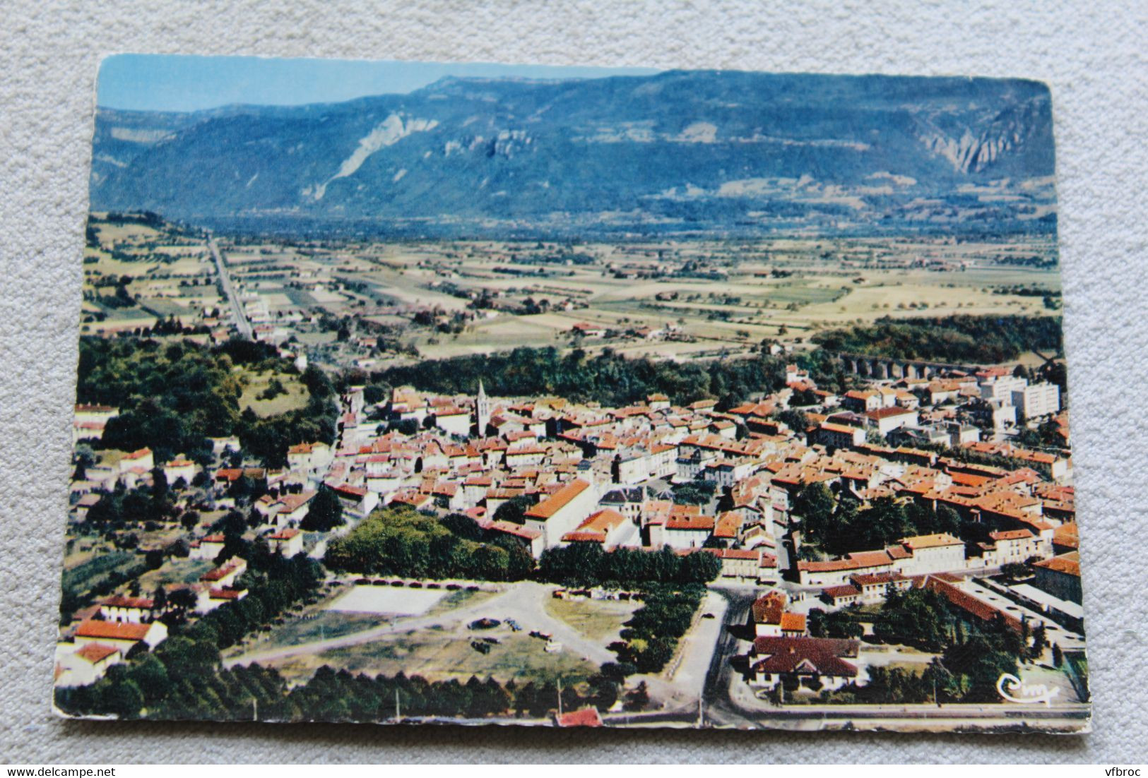 Cpm 1968, Saint Marcellin, vue générale aérienne, le champ de Mars, Isère 38