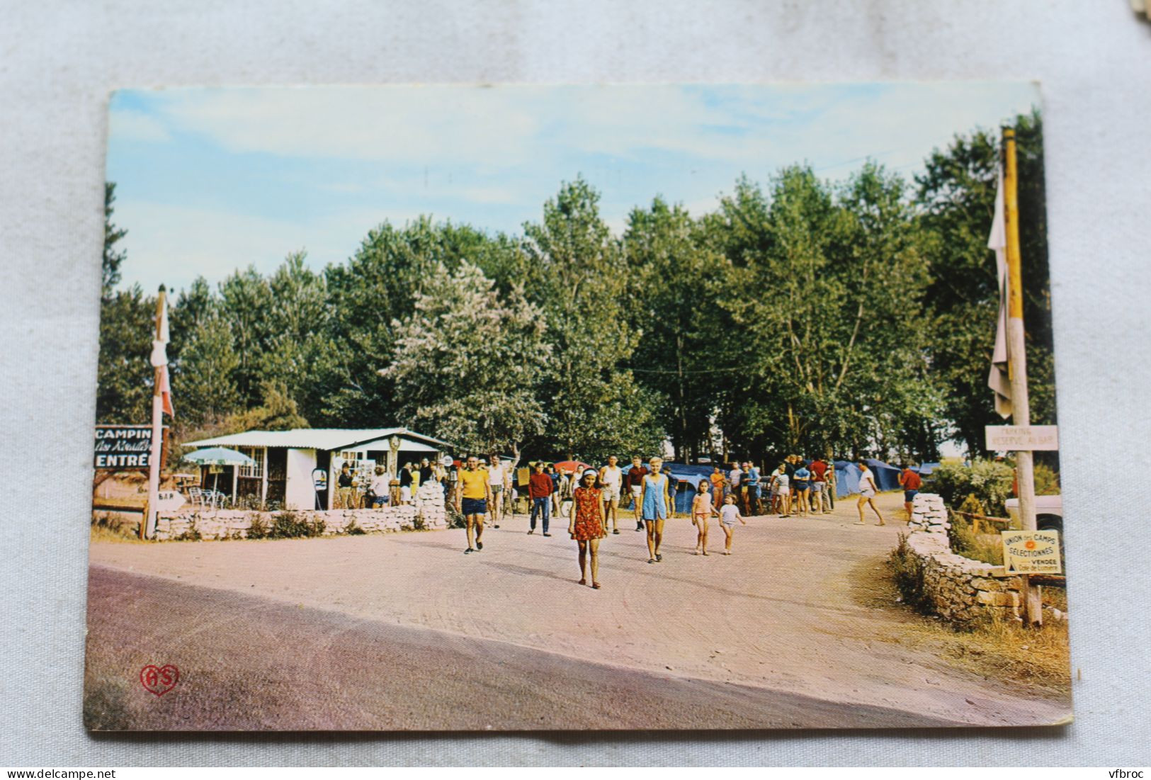 Cpm 1970, La Tranche sur mer, camping des Roullières, Vendée 85