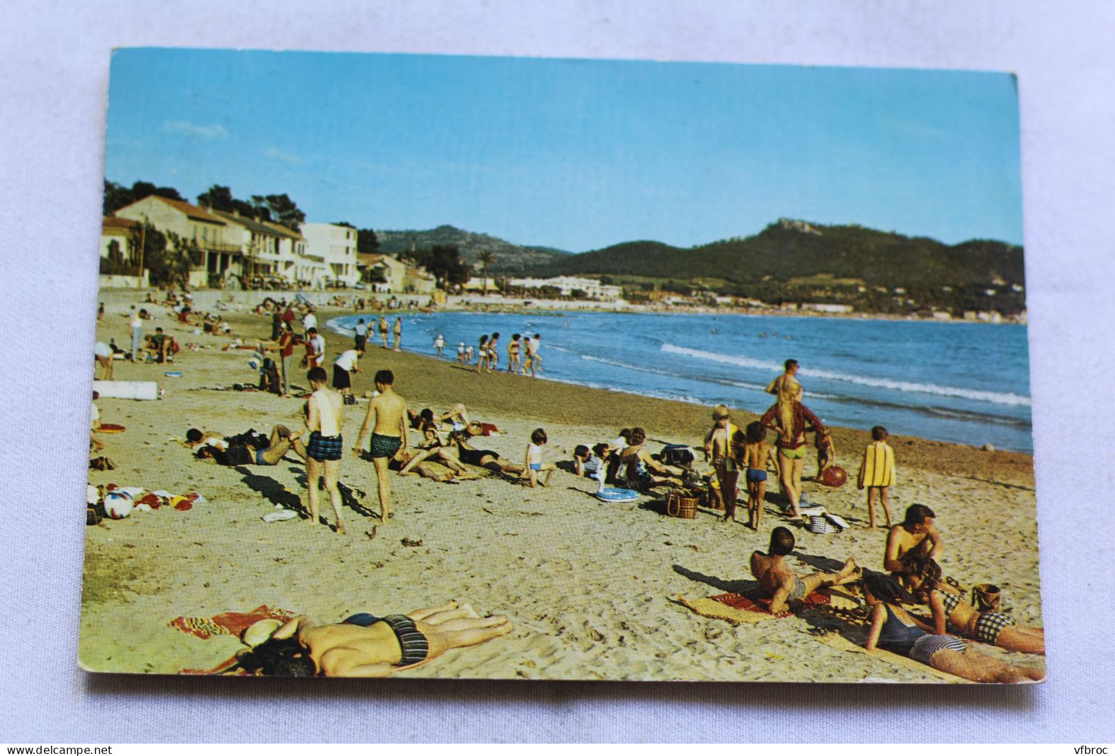 Cpm 1973, Saint Cyr sur mer, Les Lecques, La Madrague, la plage, Var 83