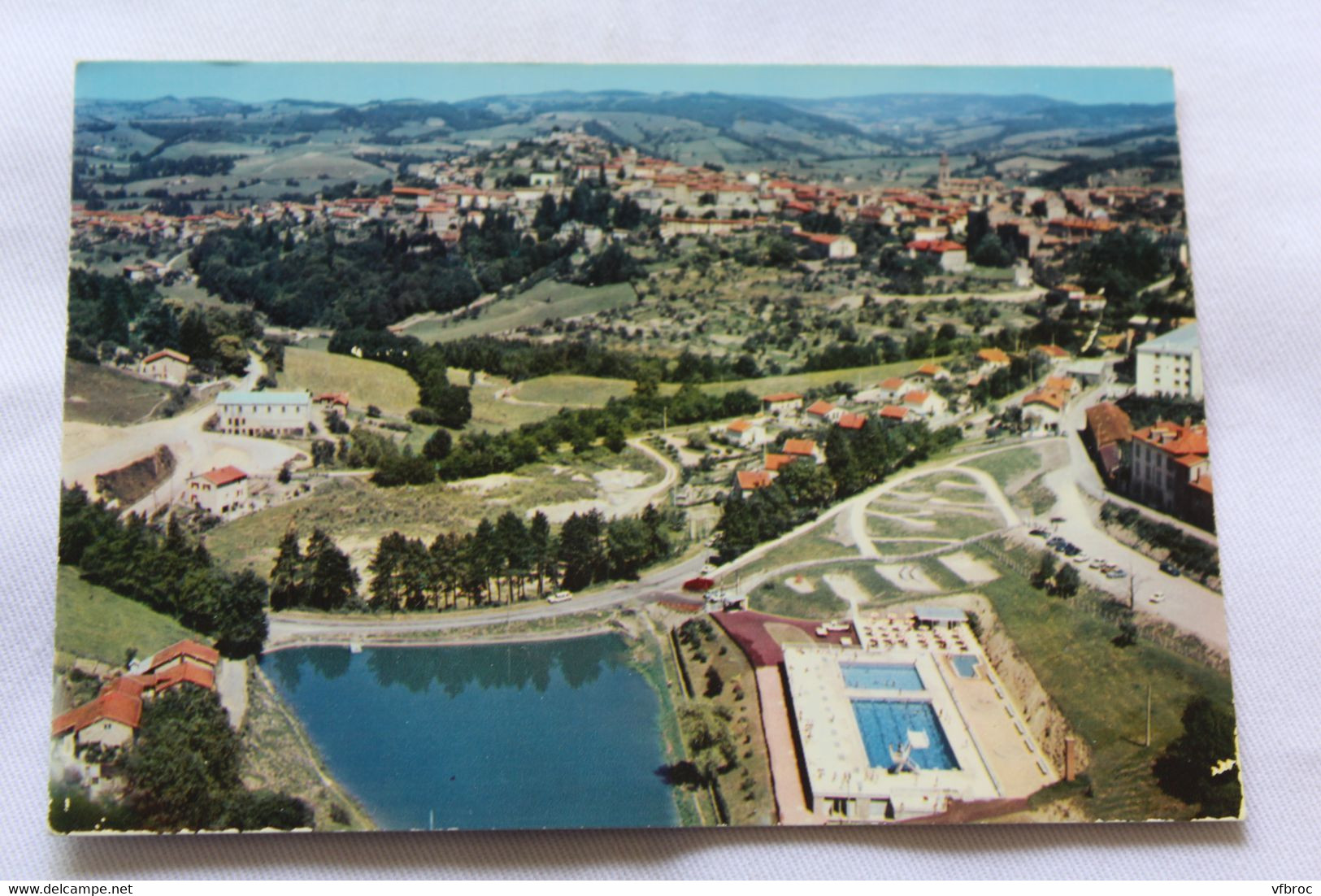Cpm 1975, Thizy, vue aérienne et la piscine, Rhône 69