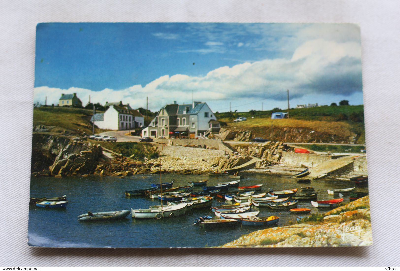 Cpm 1976, Plouhinec Plozevet, le petit port de pêche de Pors Poulahn, Finistère 29