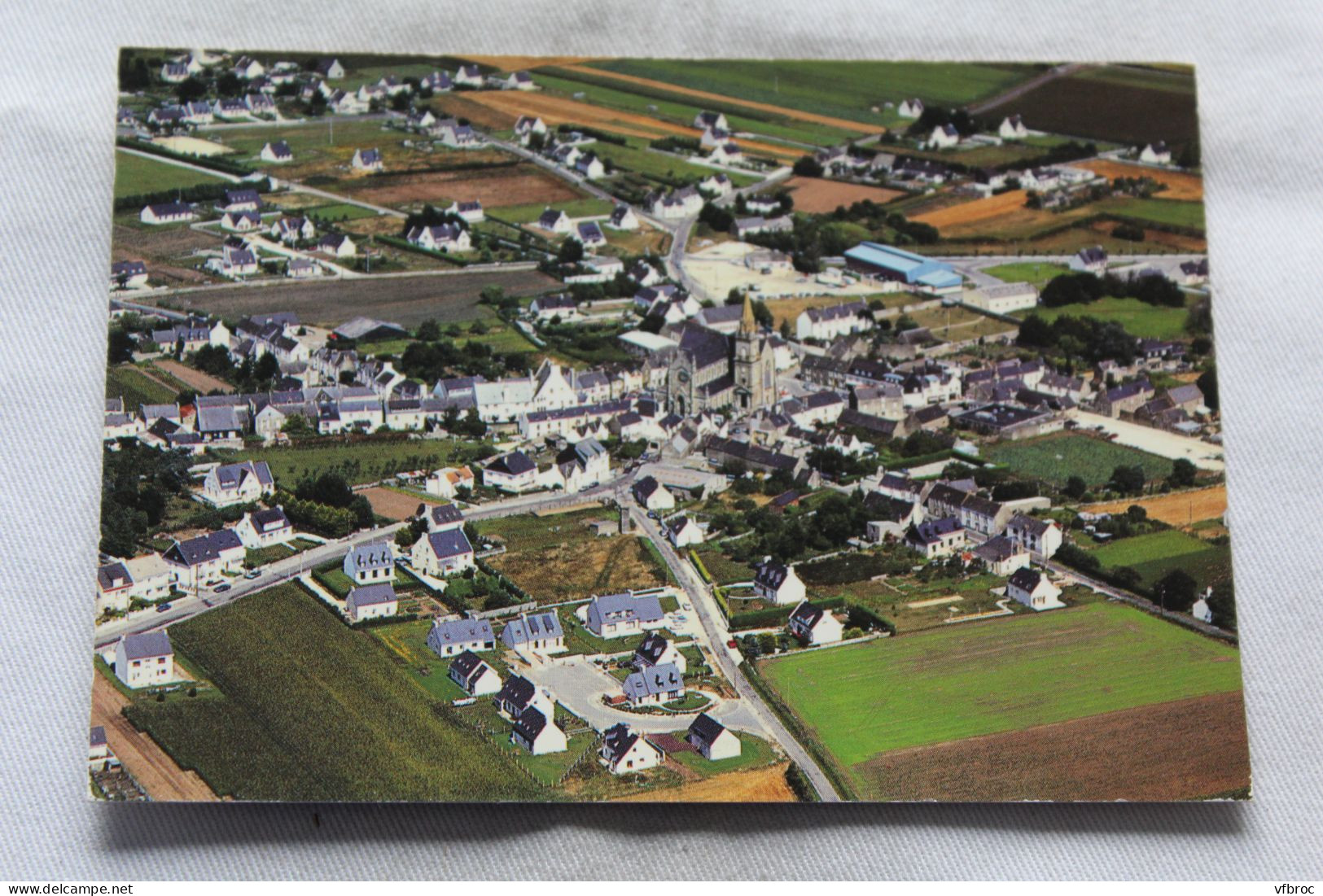 Cpm 1987, Plouhinec, vue générale sur le bourg, Morbihan 56