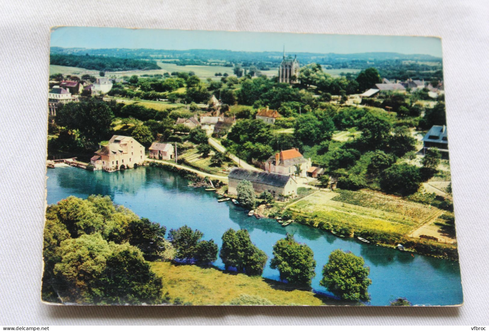 Cpm 1987, Seiches sur le Loir, le Loir et la chapelle, vue aérienne, Maine et Loire 49