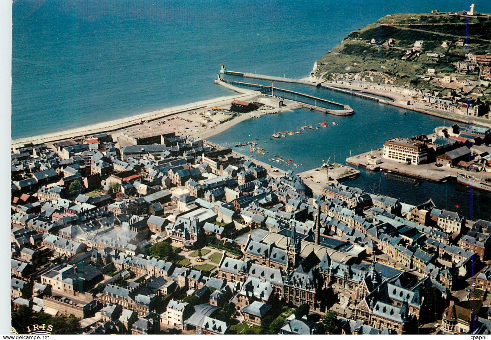 CPM 203 fecamp (seine maritime) la benedictine et le port