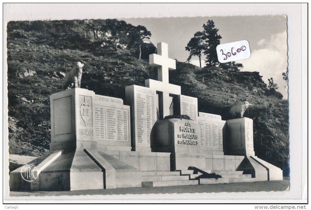 CPM - 30600-08 - Revin - Monument des morts du maquis des Manises en 1973-Envoi gratuit