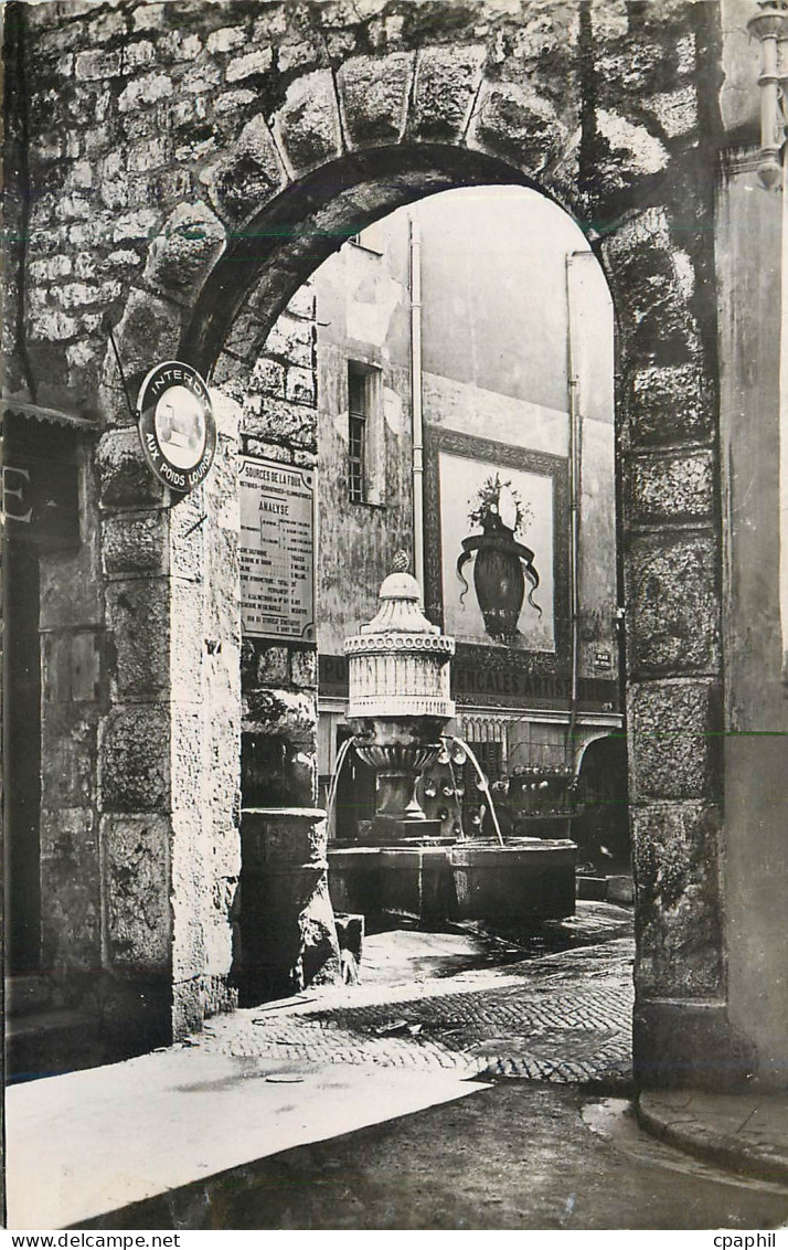 CPM 32 vence la fontaine du peyra