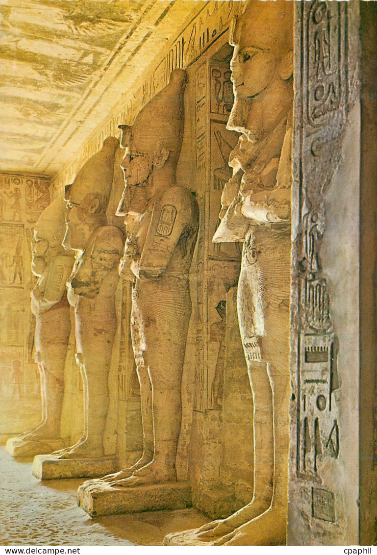 CPM Abu Simbel Salle des pillers dans le grand temple