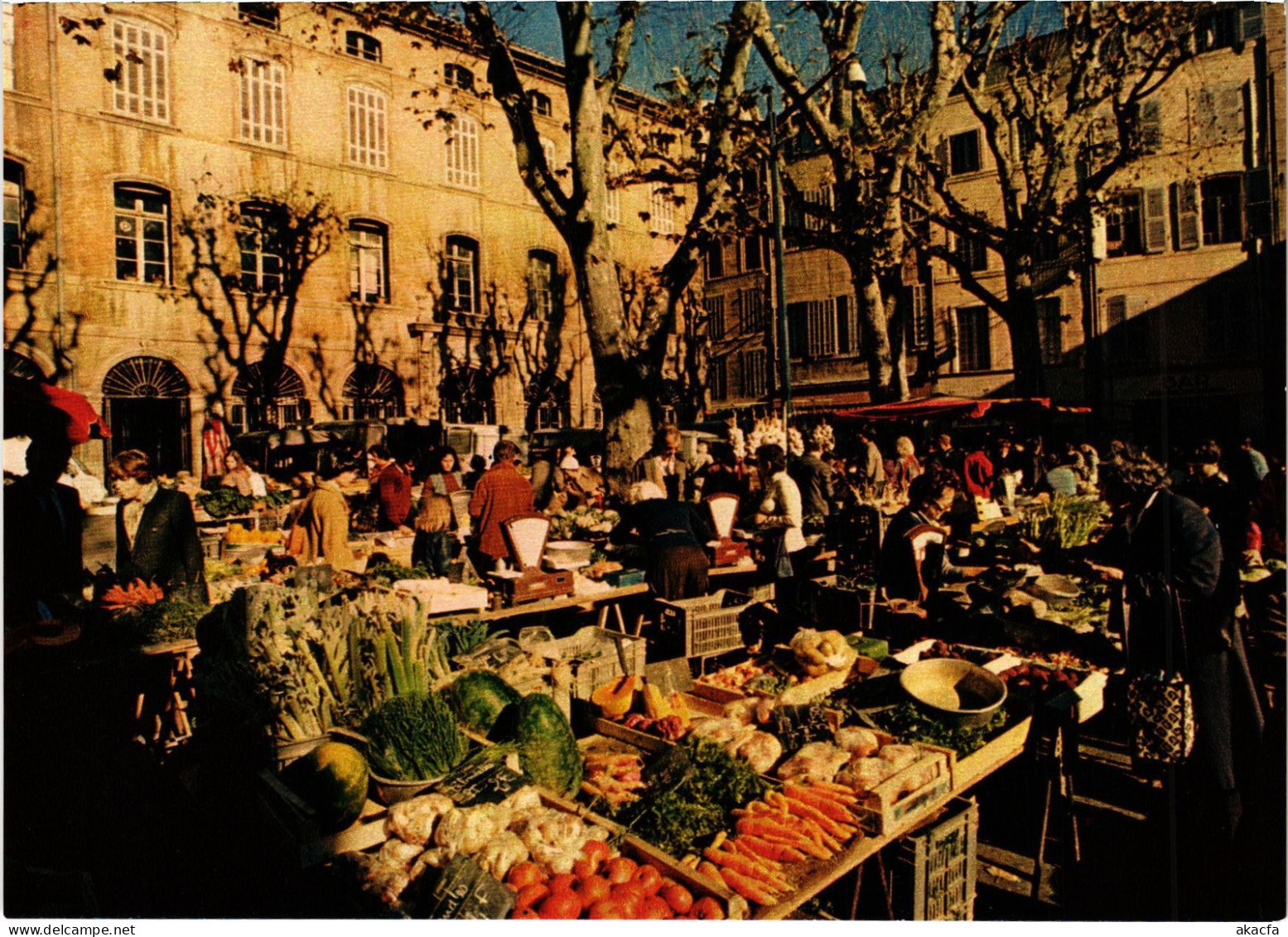 CPM Aix en Provence Marche de Provence FRANCE (1376996)