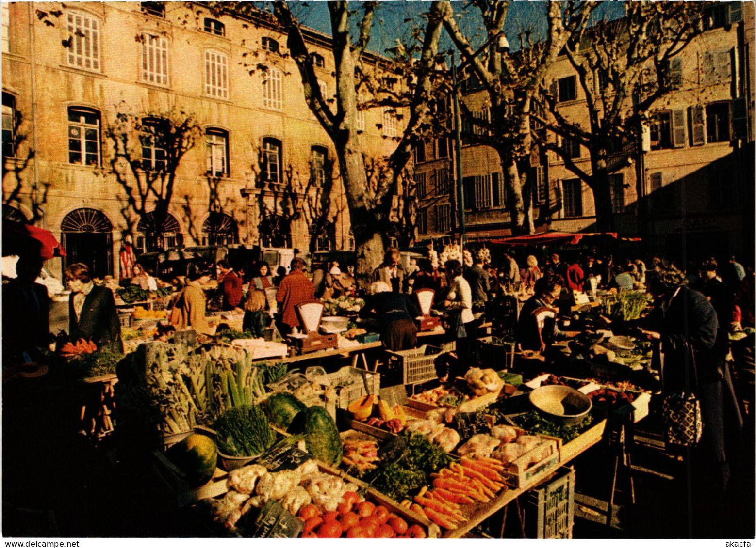 CPM Aix en Provence Marche de Provence FRANCE (1376997)