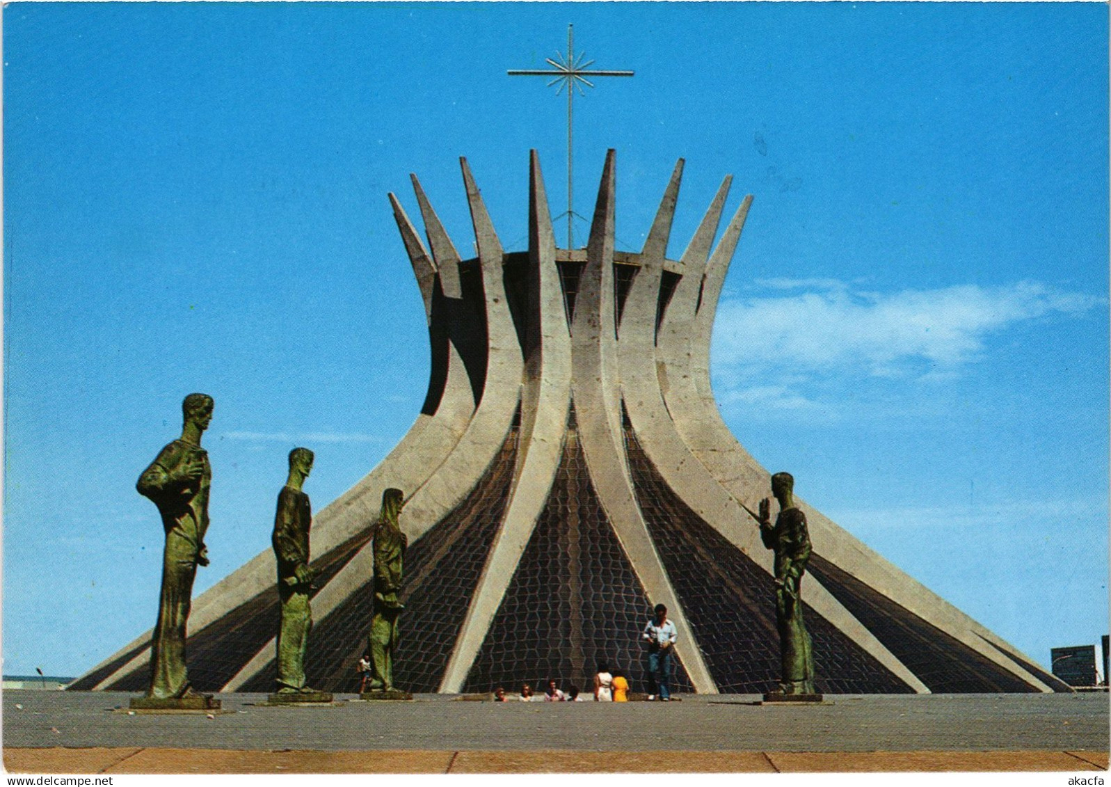 CPM AK Brasilia Catedral BRAZIL (1463730)