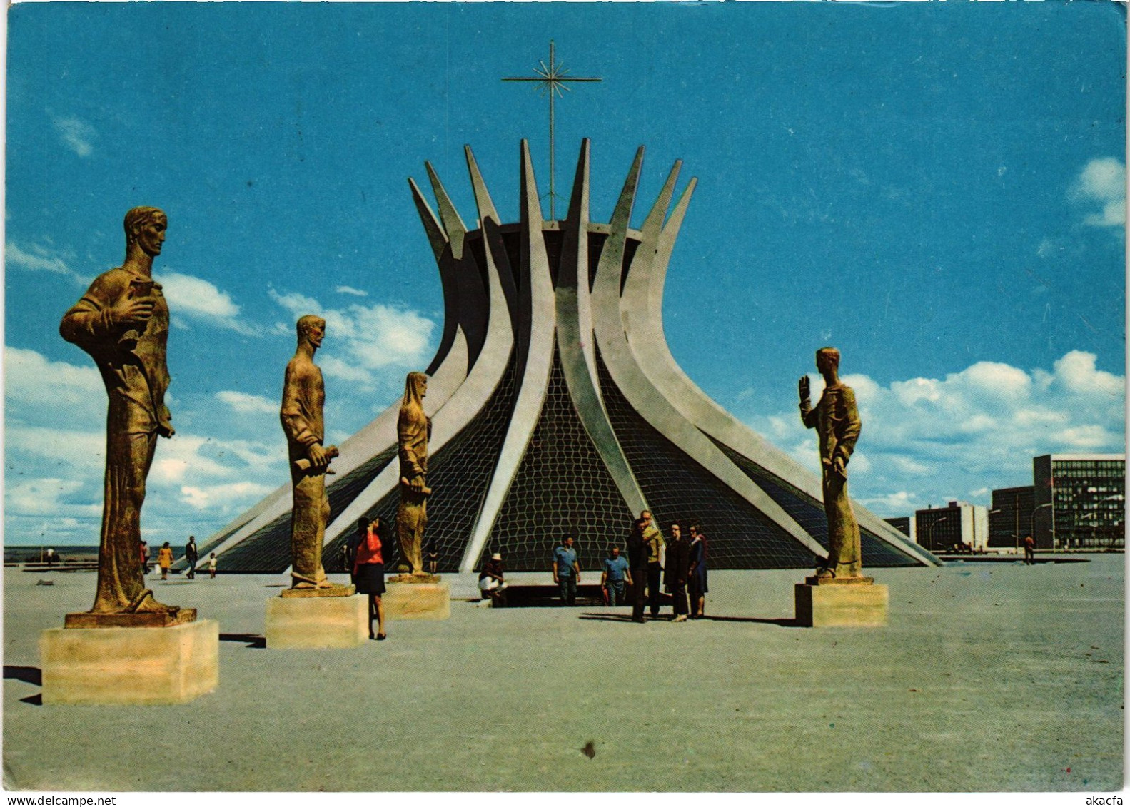 CPM AK Brasilia Catedral BRAZIL (1463755)