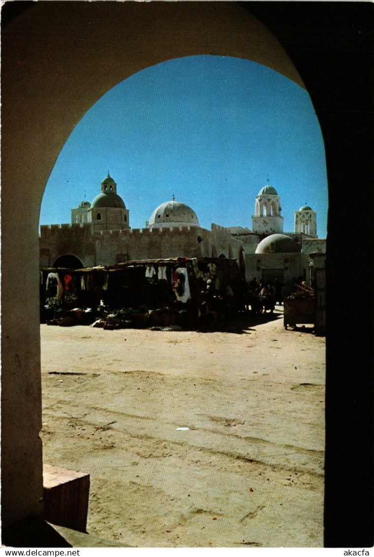 CPM ALGERIA El Oued-Marché (328477)