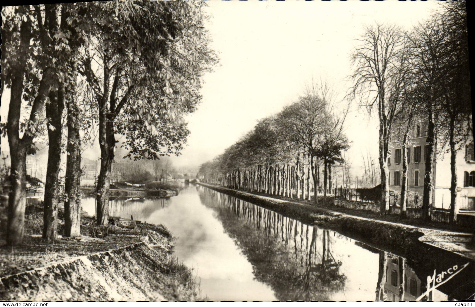 CPM Ancy le Franc Le canal de Bourgogne