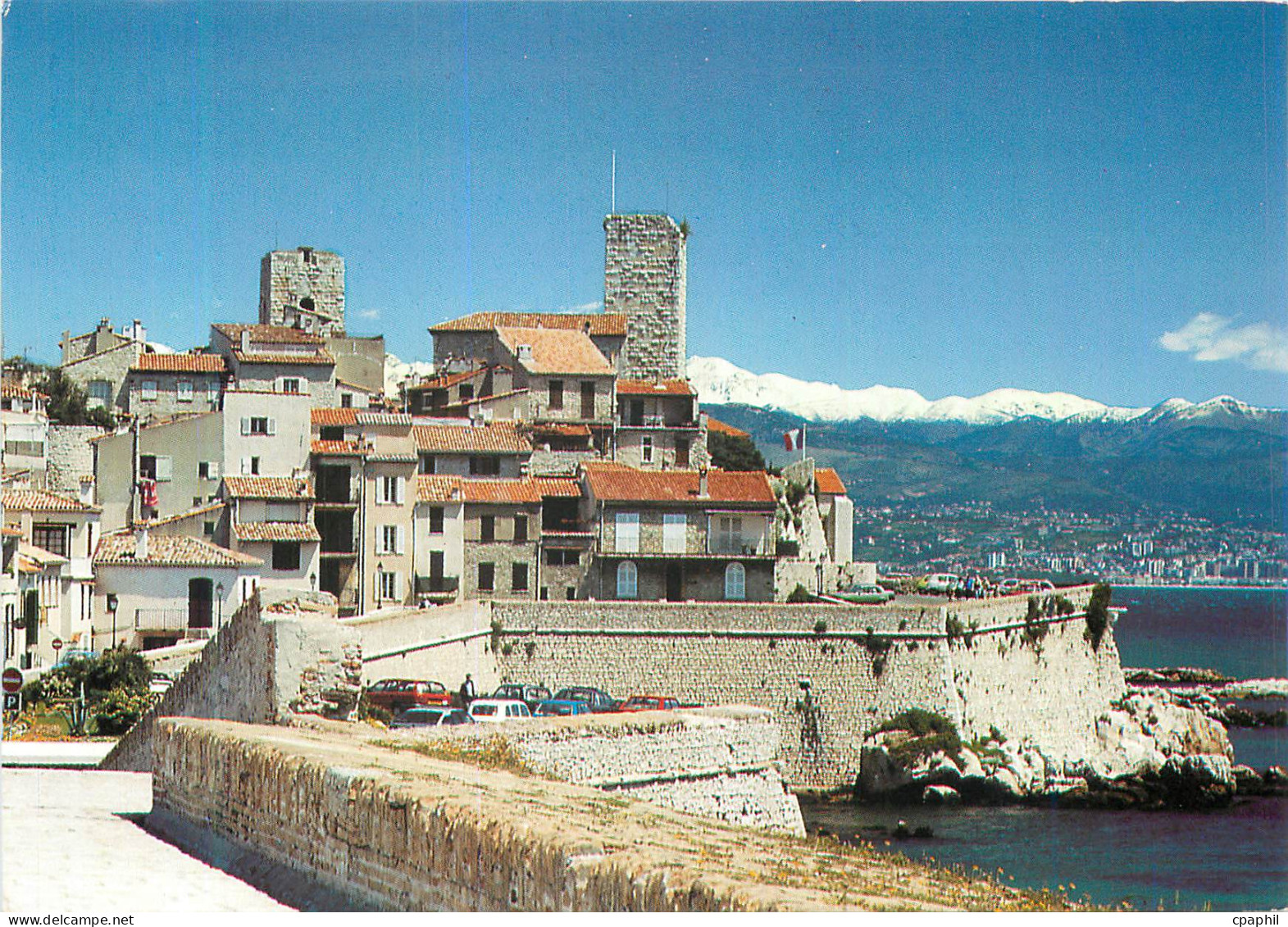 CPM Antibes (6 Maritimes) Fonte Lumiere sur les Remparts
