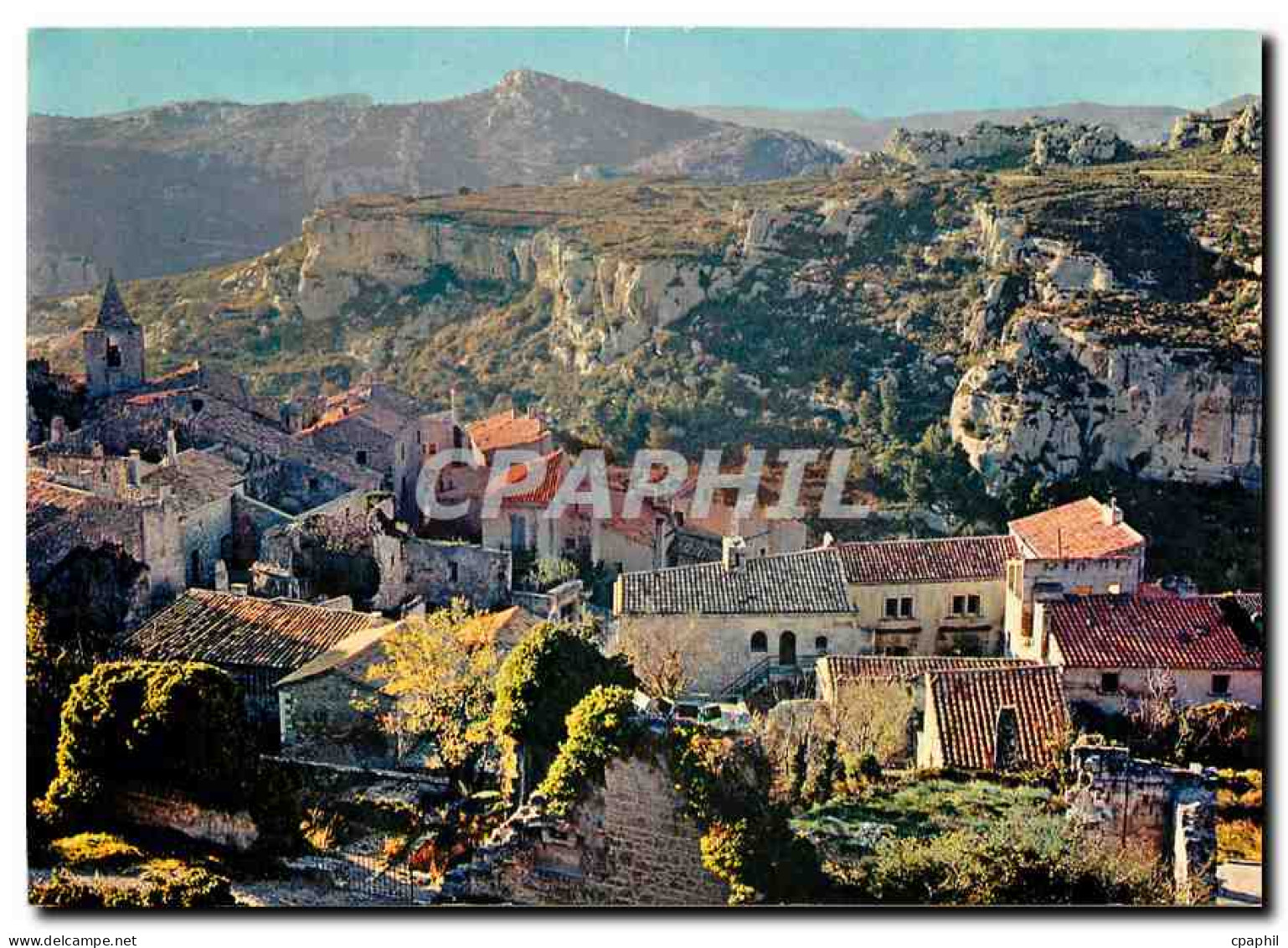 CPM Au coeur de la Provence les Baux de Provence vue generale