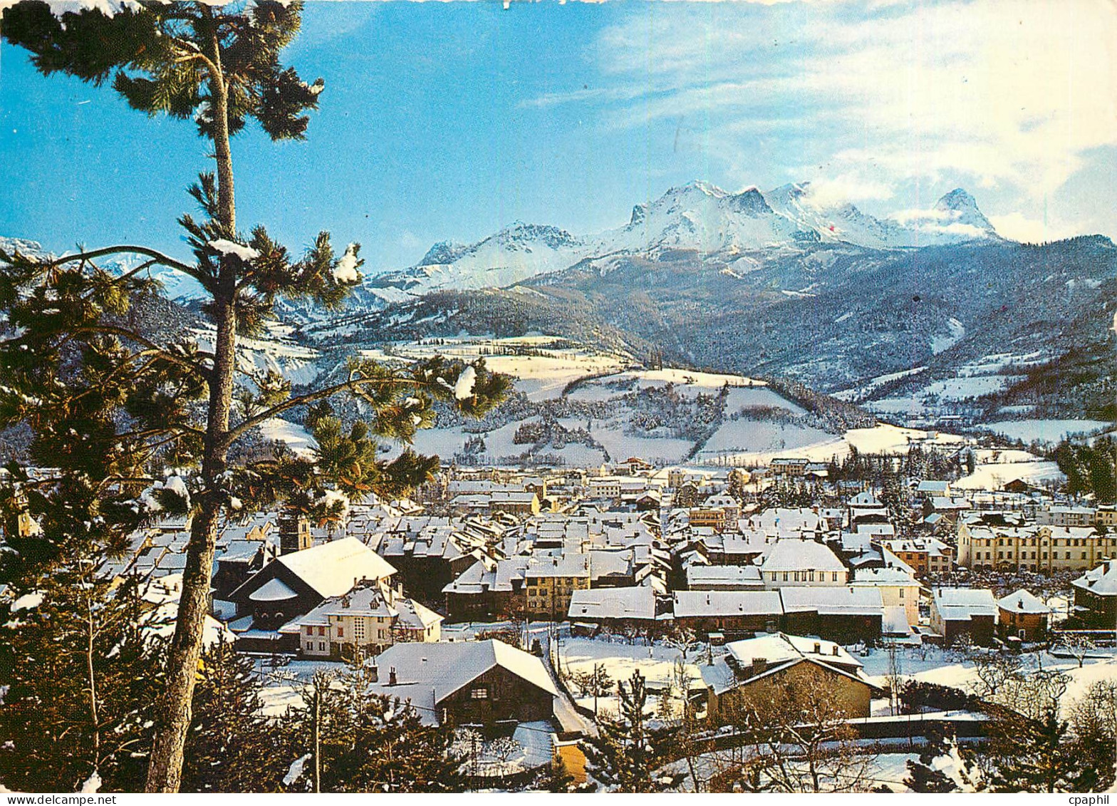 CPM Barcelonnette B A Vue generale en hiver
