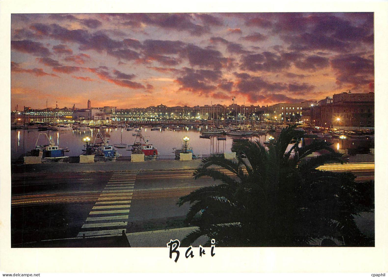 CPM Bari Lungomare di notte