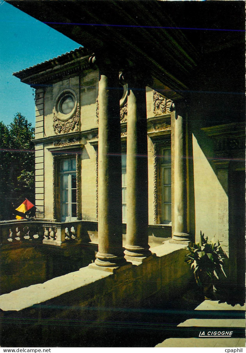 CPM Beaucaire (Gard) Hotel de Ville XVIIe siecle Architecte Mansard