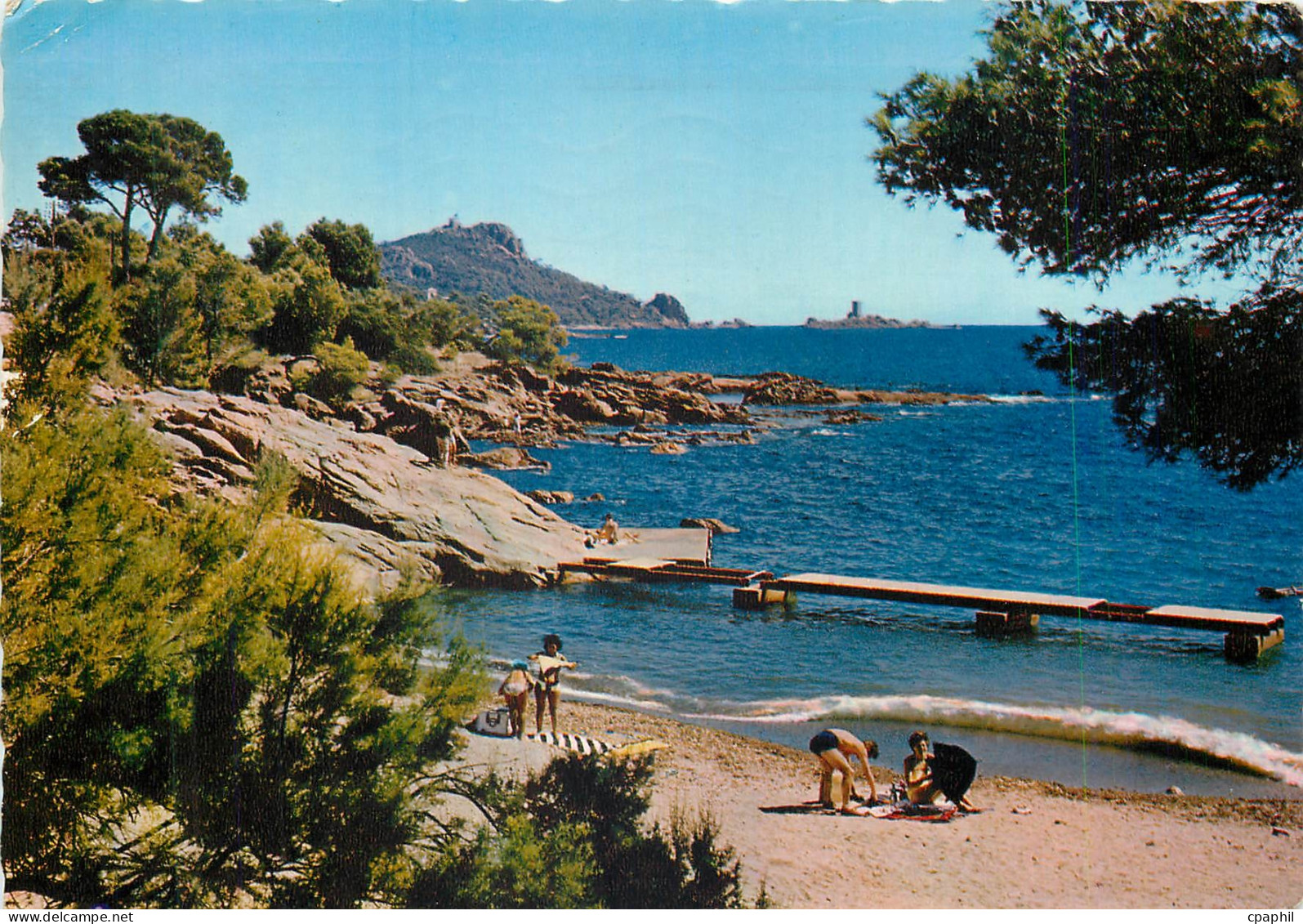 CPM Boulouris Var Les Calanques au loin le Dramont et l'Ile d'Or