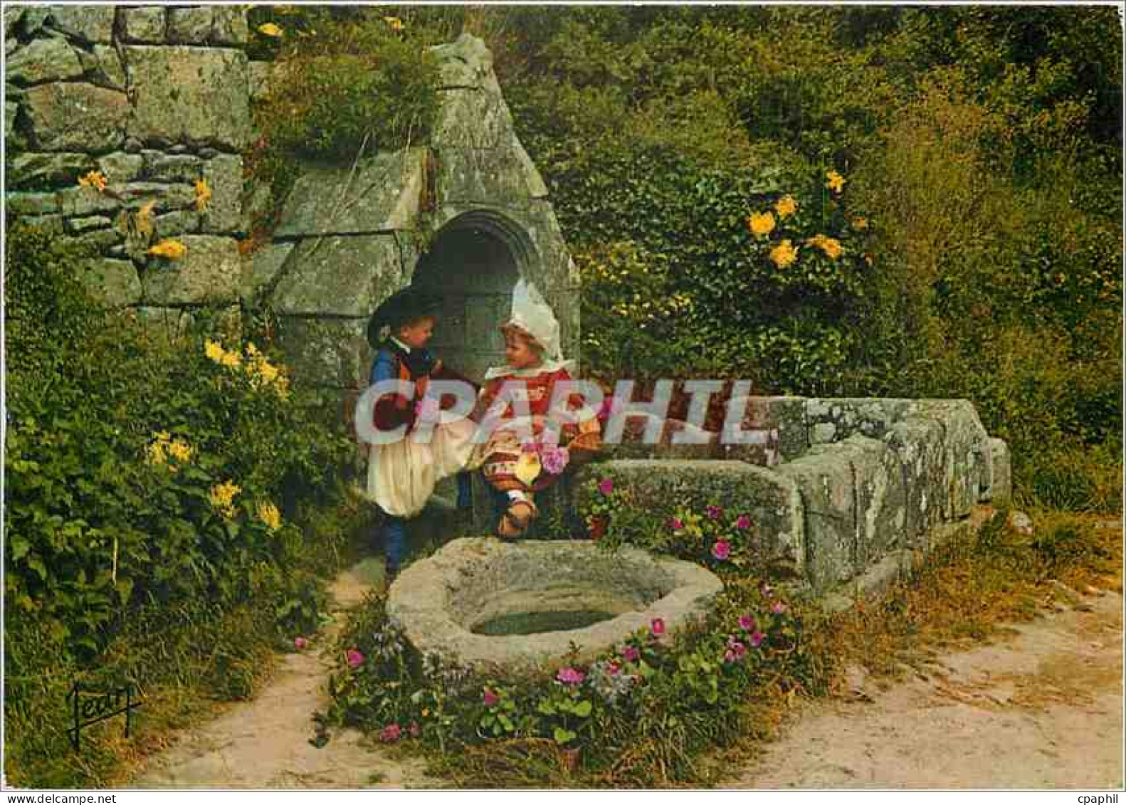 CPM Bretagne Costumes de Fouesnant et Benodet
