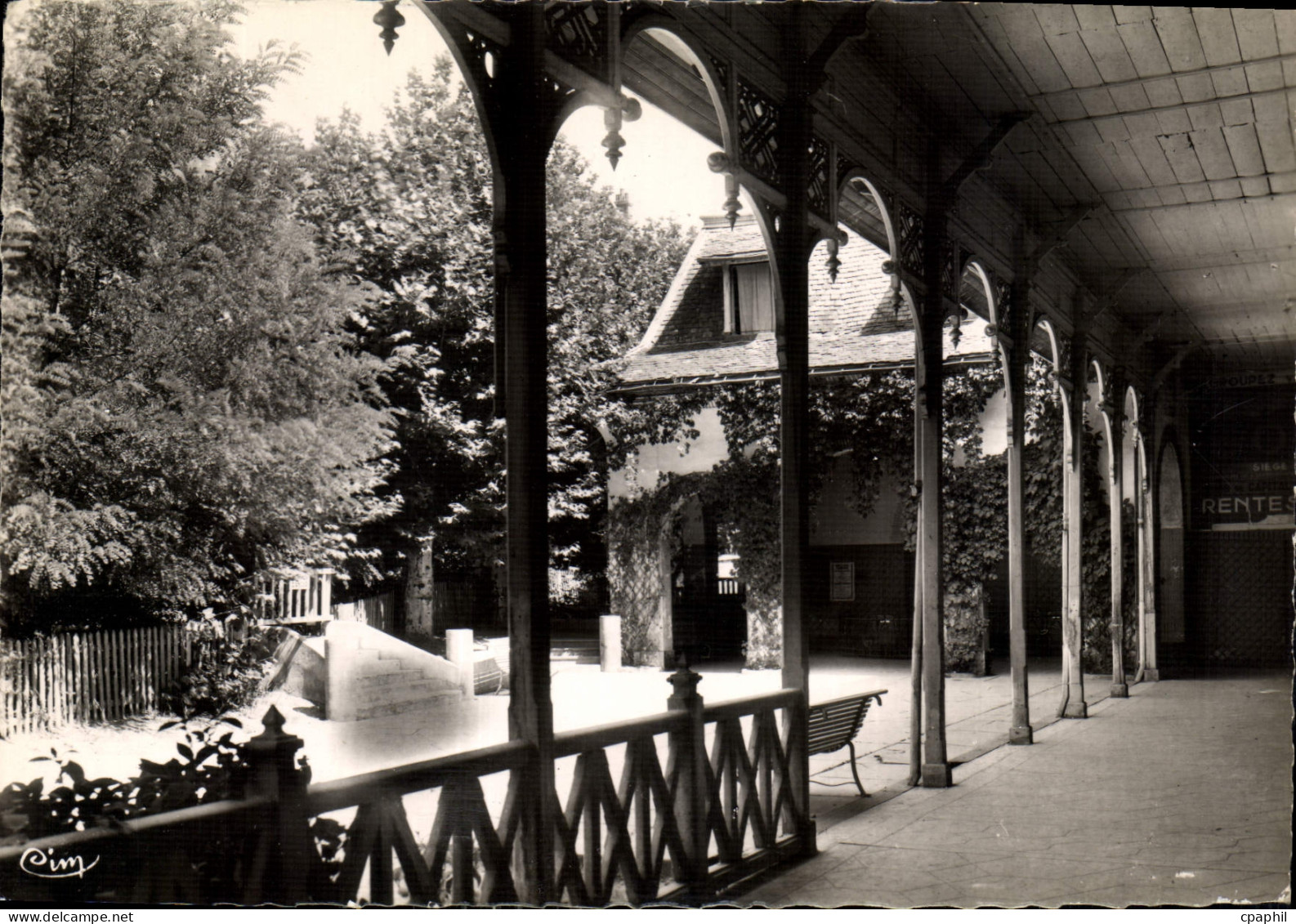 CPM Brides les Bains Savoie la Source et le Promenoir
