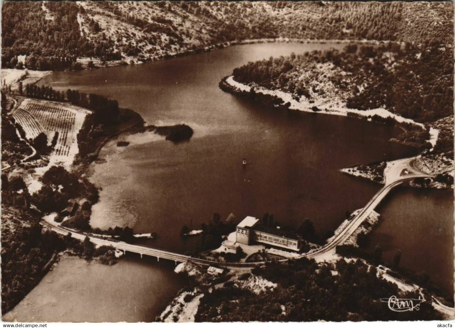 CPM CARCES Vue Generale Aerienne du Barrage et de l'Usine (1113655)