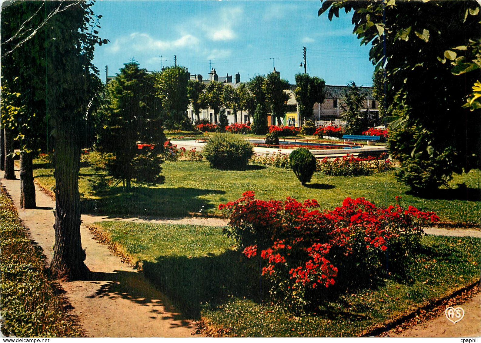 CPM Carentan Manche Le Jardin Public