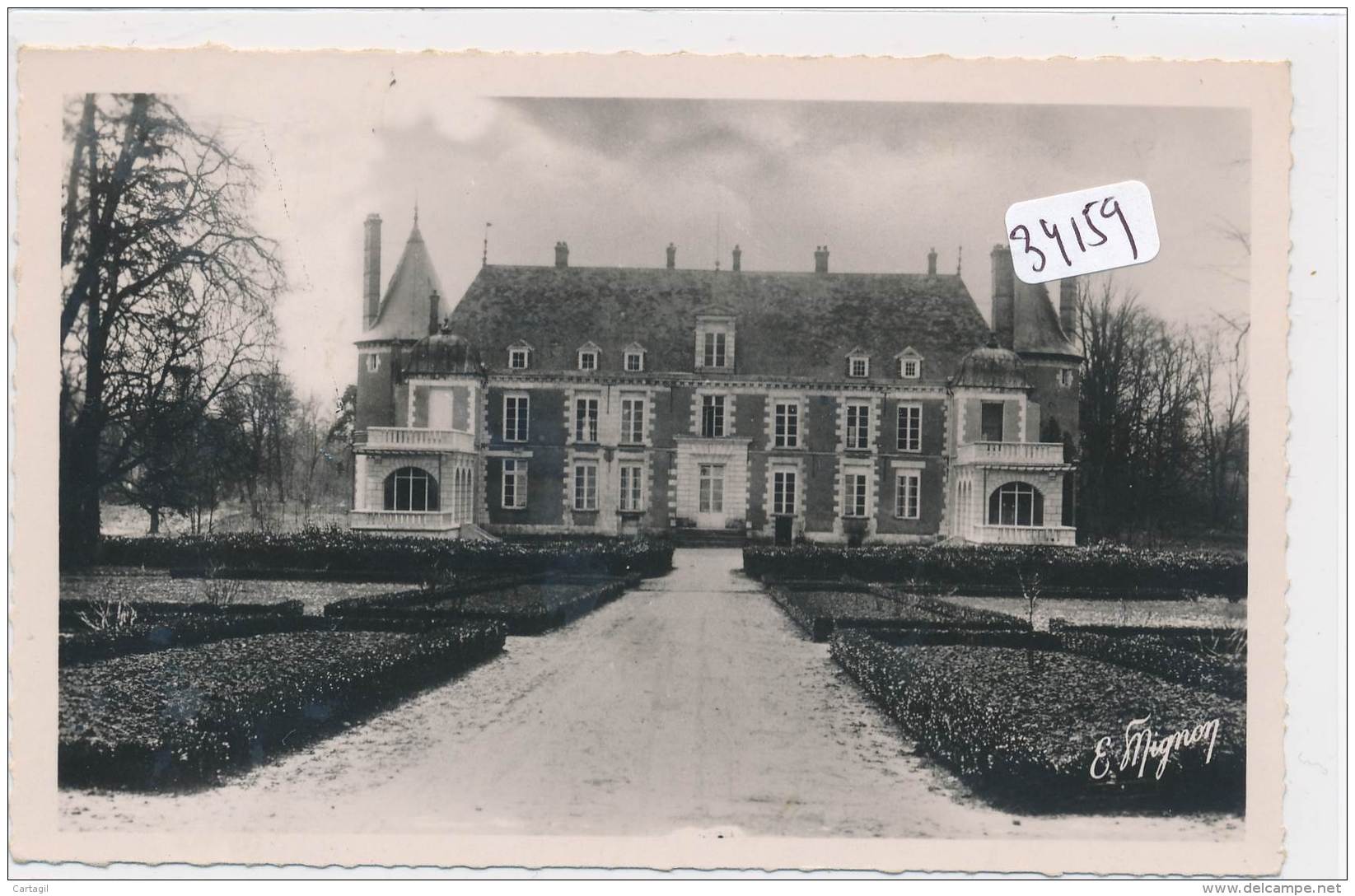 CPM ( carte photo) - 34159 - 77 - Fontenay Trésigny - le Château Livraison offerte sous condition
