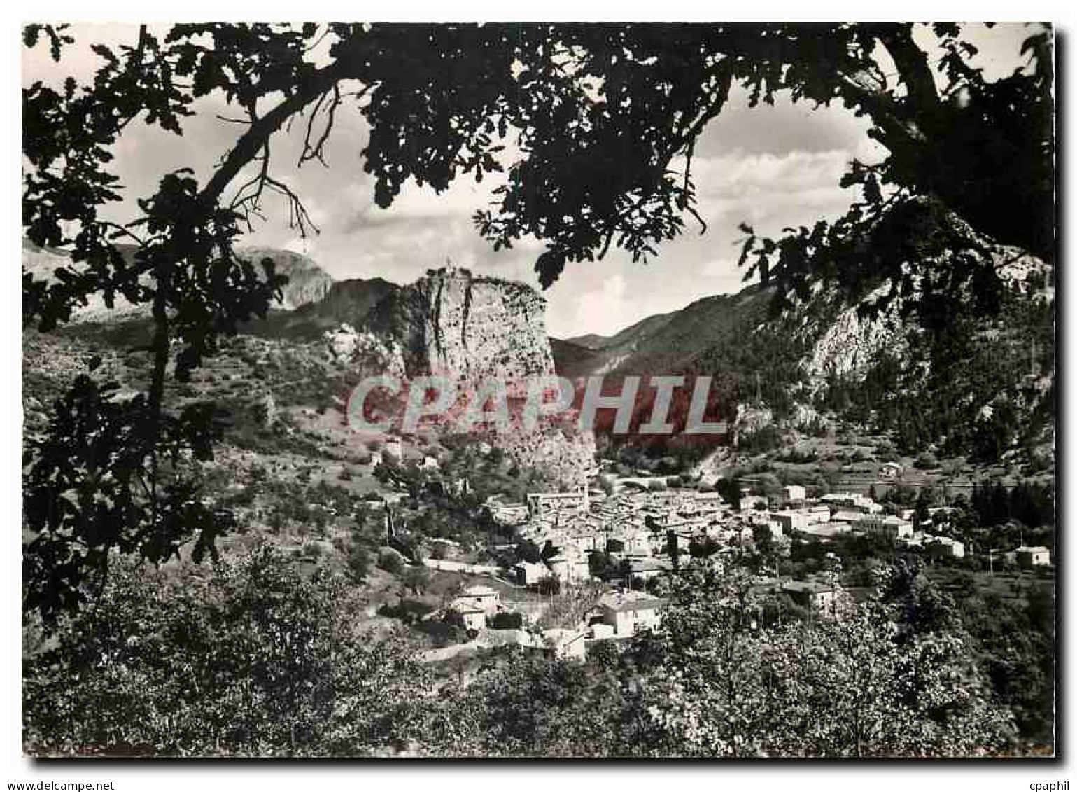 CPM Castellane B A Vue generale