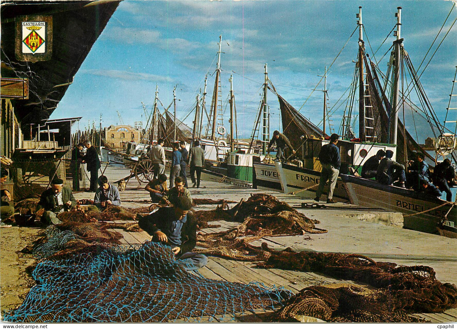 CPM Castellon de la Plana Vue partielle du port Bateaux