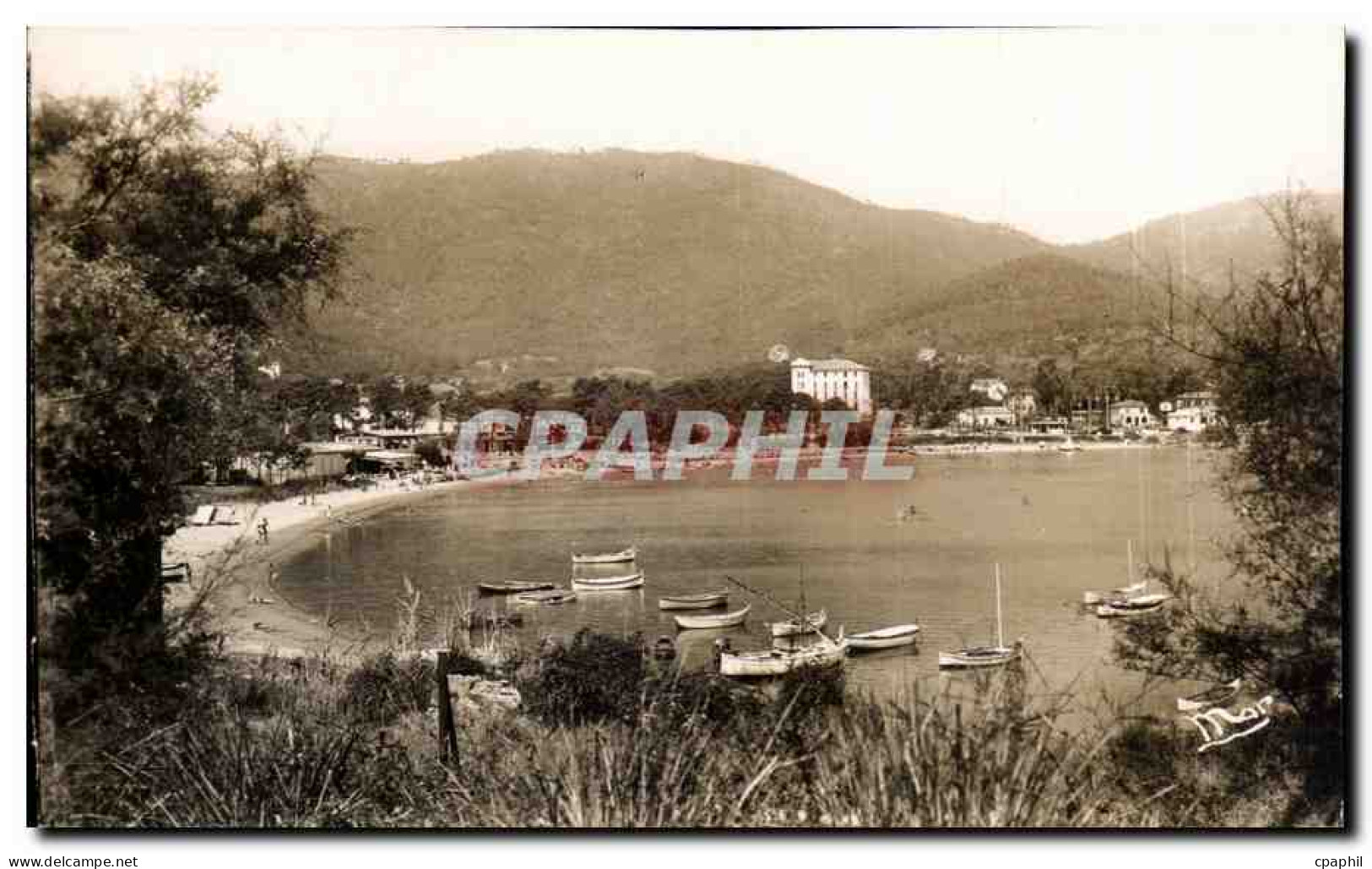 CPM Cavalaire sur mer Vue d'ensemble de la plage