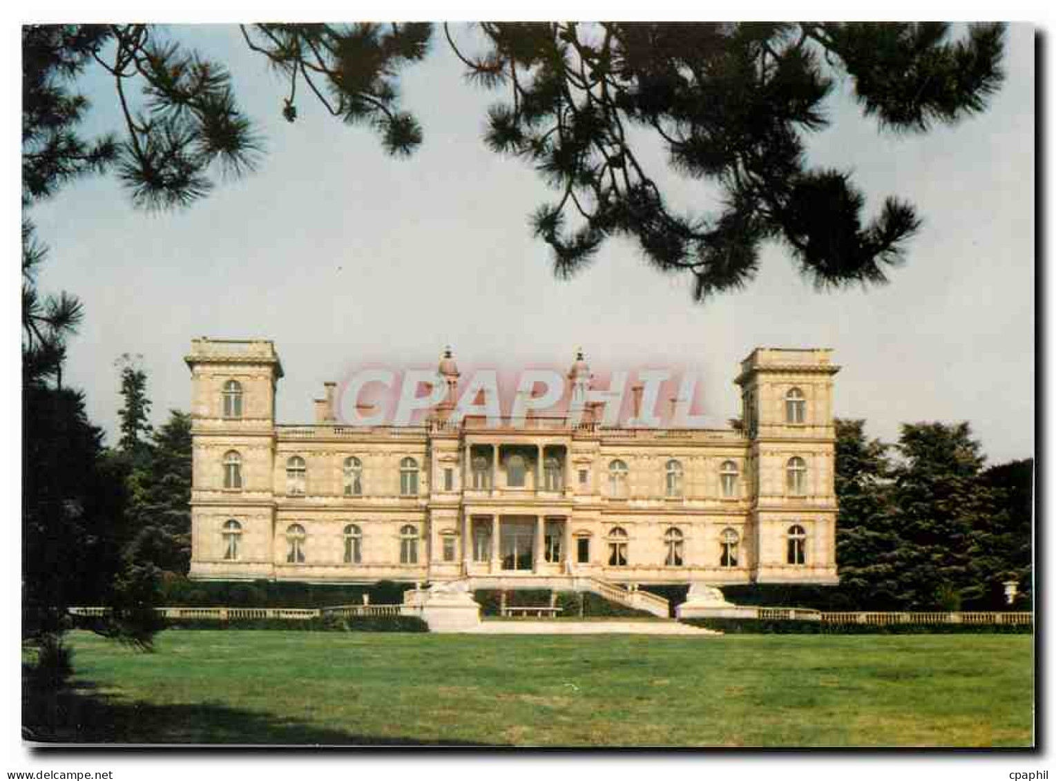CPM Chateau de Ferrieres Seine et Marne Cahncellerie des Universitets de Paris Facade anglaise