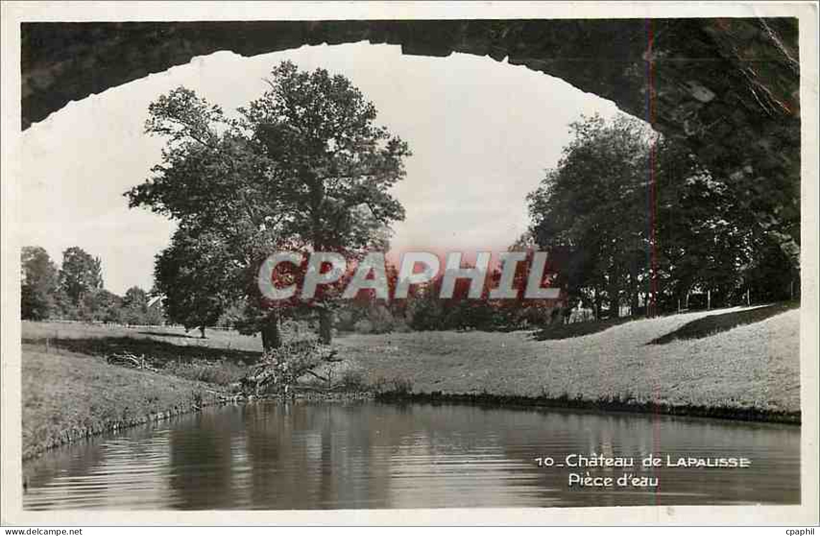 CPM Chateau de Lapalisse Piece d'eau