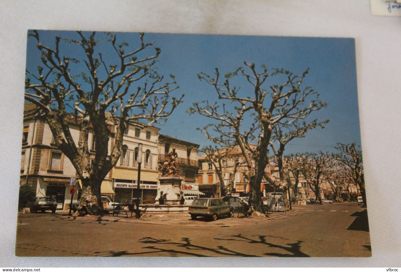 Cpm, Chateaurenard, cours Carnot, fontaine de la Durance, Bouches du Rhône 13