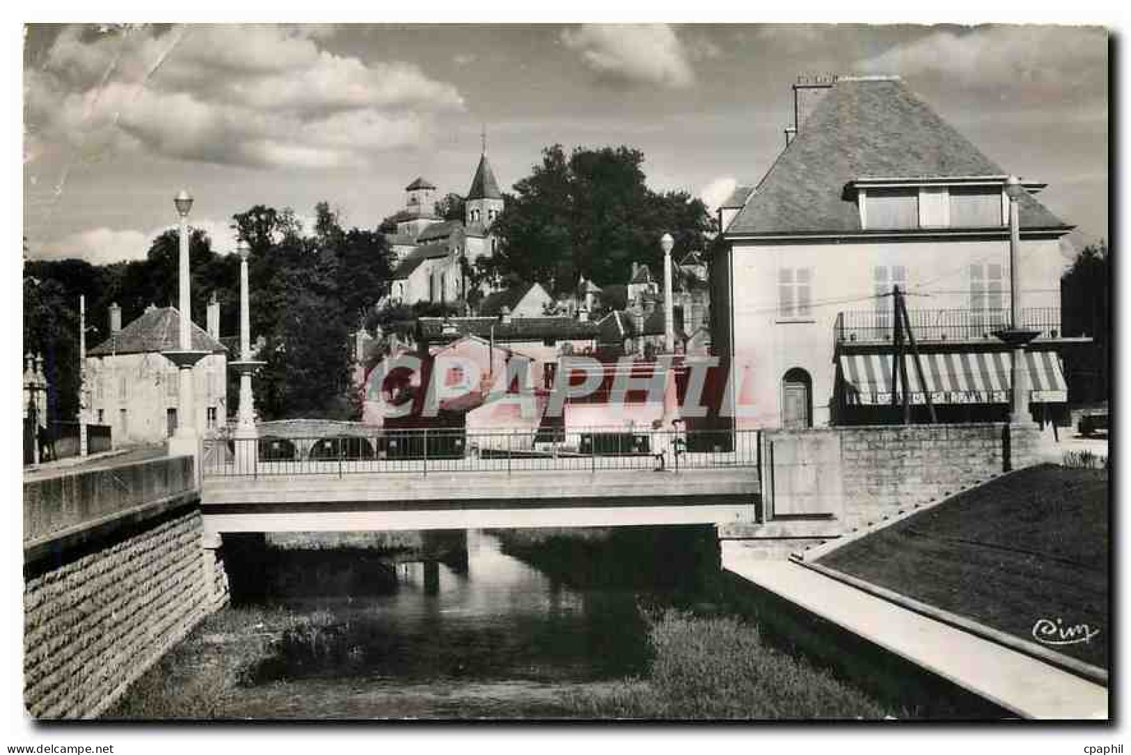 CPM Chatillon sur Seine C d'Or La Seine et l'Eglise St Vorles